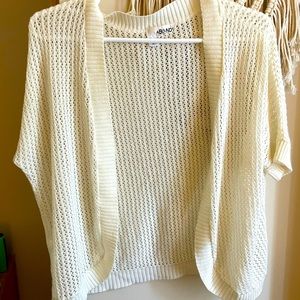Short sleeved cardigan